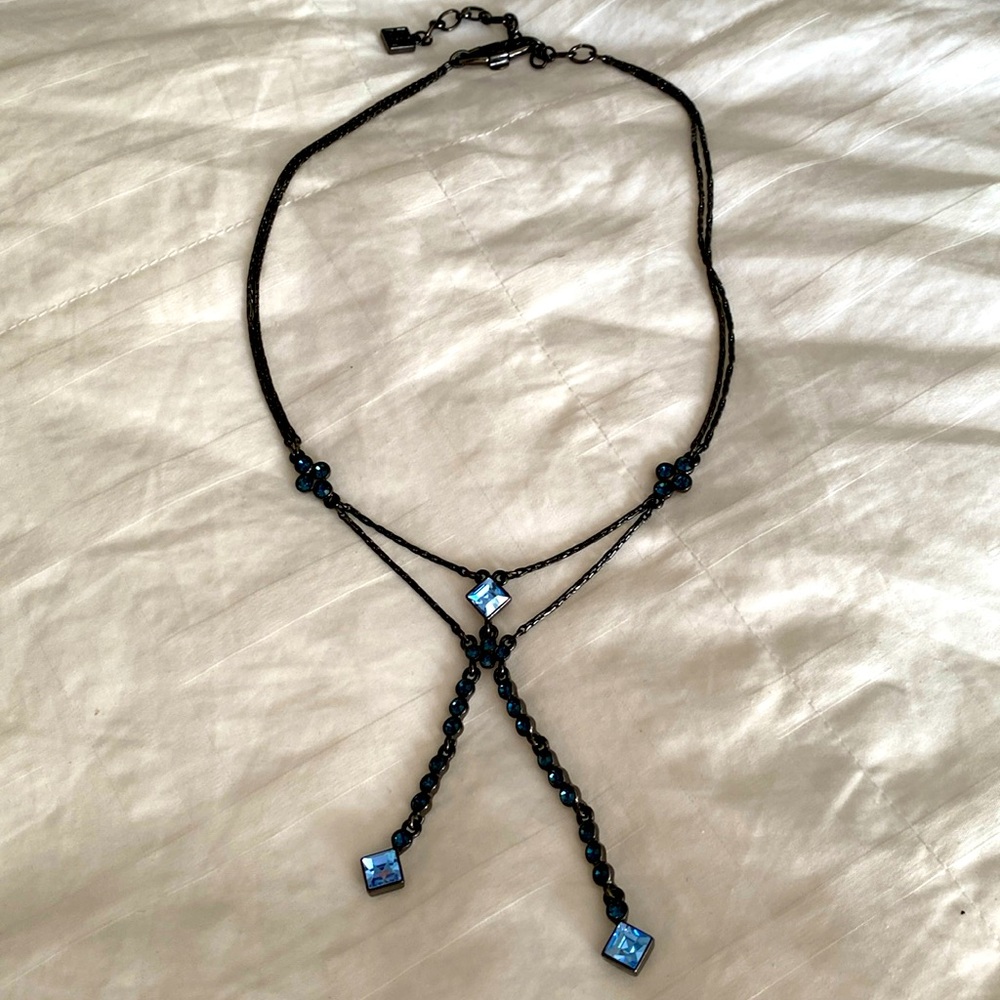 Beautiful full and authentic necklace